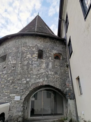 IMG_20241202_151732-1 Miss Ida von der Schattenburg: The tragic legend of a lost love