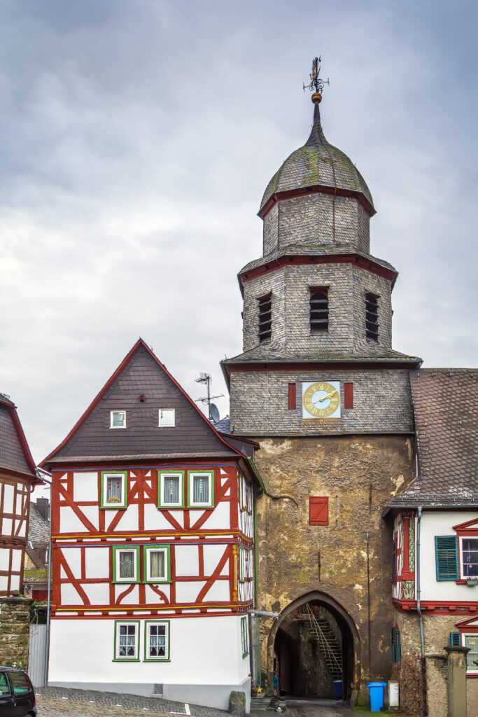 gate-tower-braunfels-city-center-hesse-germany-683x1024 Echoes of Faith: The Legend of Schloss Braunfels and the Saintly Elisabeth