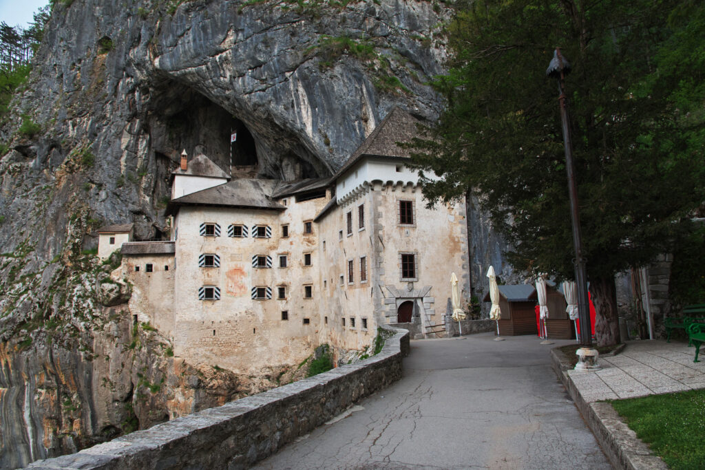 postojna-castle-mountains-slovenia-1024x683 The Legend of Predjama Castle: A Tale of Faith and Betrayal
