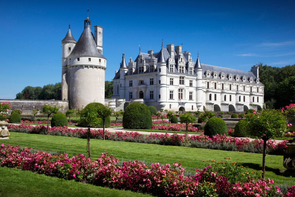 romantic-view-chenonceau-castle-1-1024x683 Château de Chenonceau: The mysterious stories behind the stone walls