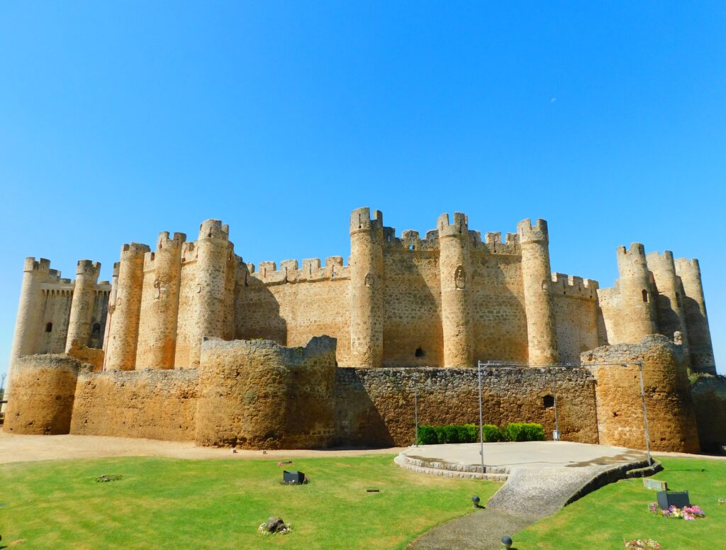 castle-valencia-de-don-juan-12-1024x776 The mysterious treasure of Castillo de Valencia de Don Juan: myth or reality?