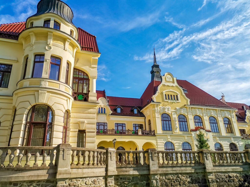 marianske-lazne-hotel-top-mountain-czech-1024x768 Beware the wrath of the forest guardian: The myth of the “forest woman” of Mariánské Lázně