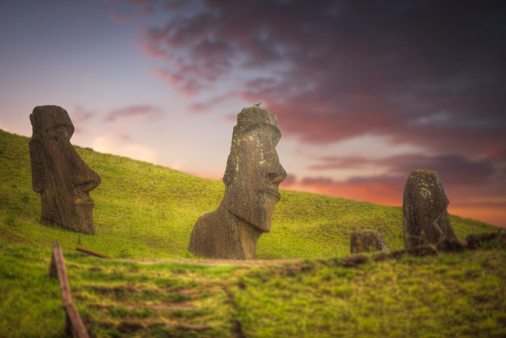 easter-island-2-1024x684 Amazing secret: The mystery of the Moai statues on Easter Island revealed