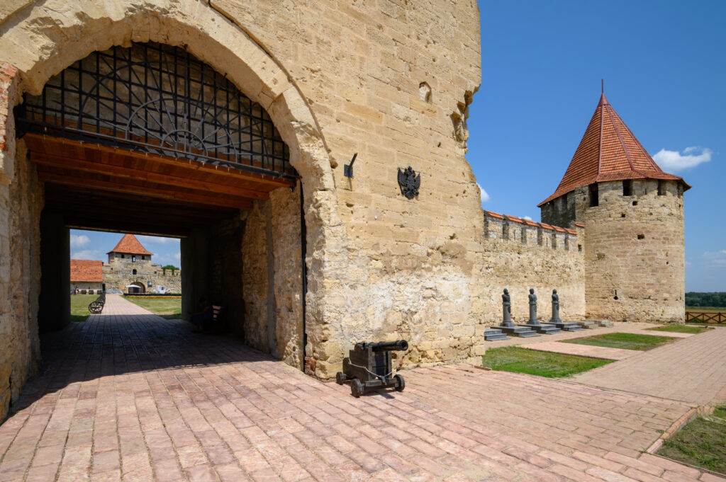 old-turkish-fortress-bender-tighina-transnistria-moldova-12-1024x681 Münchhausen: The baron who made history on the back of a cannonball