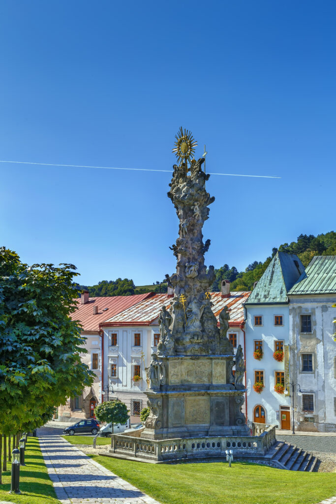 plague-column-main-square-kremnica-slovakia-683x1024 The mysterious gold of Kremnica: unraveling the myths surrounding Slovakia's hidden treasure