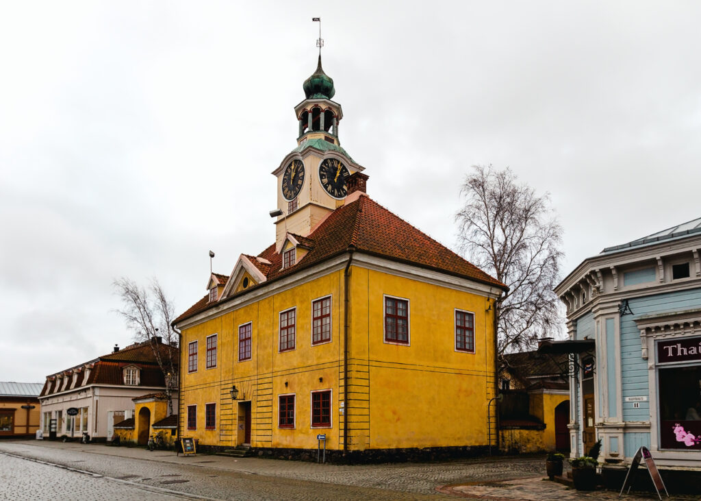 rauma-museum-old-town-hall-finland-1024x731 The mystique of the skies: The legends of the “Air Dogs of Rauma”
