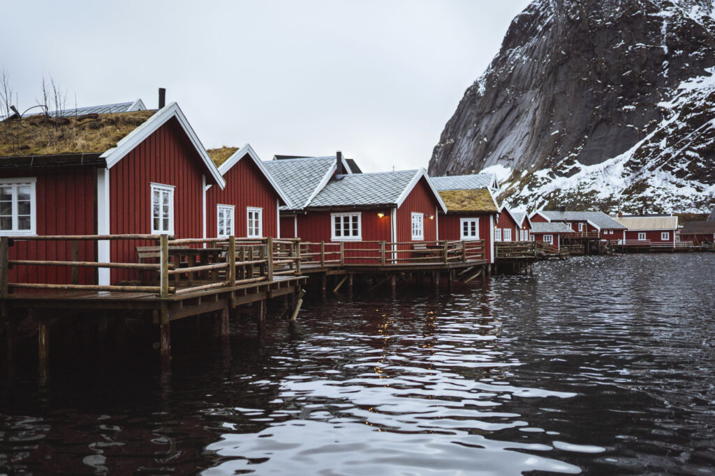 red-vacation-cabins-reine-norway-2-1024x683 The mysterious song of the Reine fjords: The legend of the soul singer