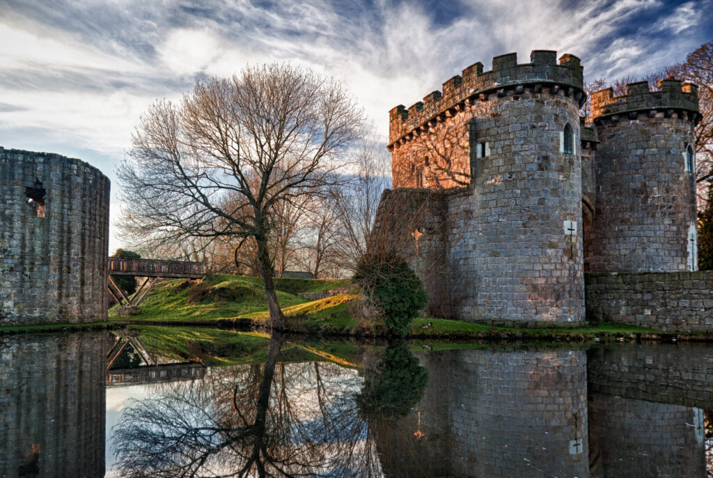 whittington-castle-shropshire-reflecting-moat-1-1024x686 Whittington Castle: The mysterious fortress that guards the Marian Chalice