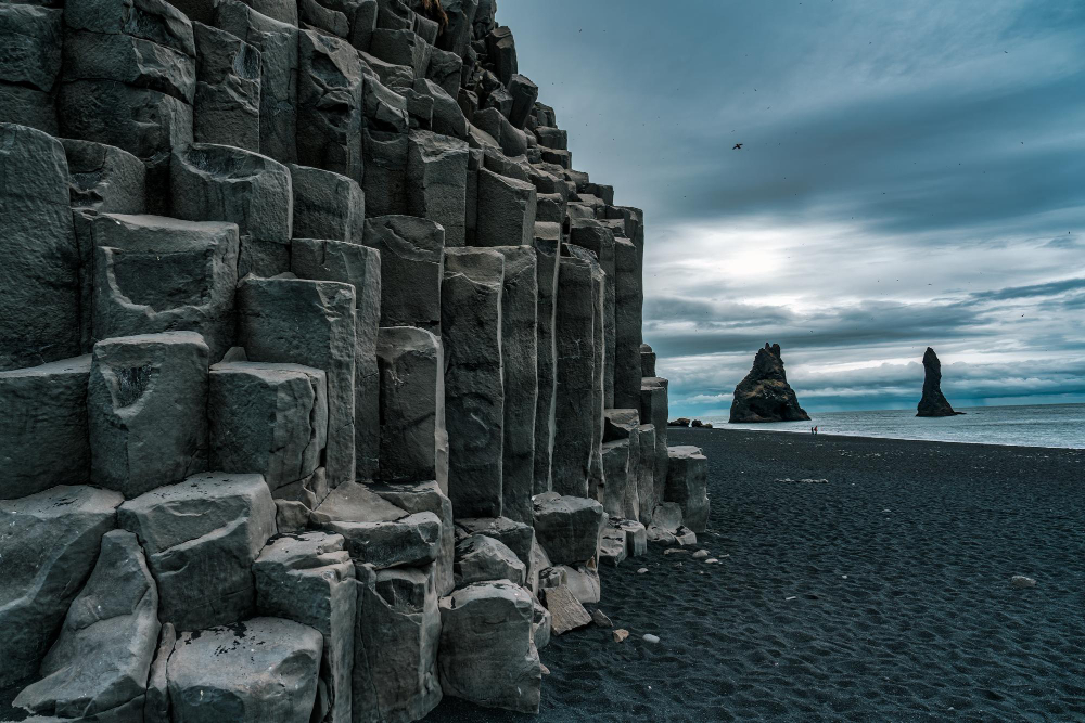 14264 Reynisdrangar – The Petrified Trolls and the Mystery of the Icelandic Coast