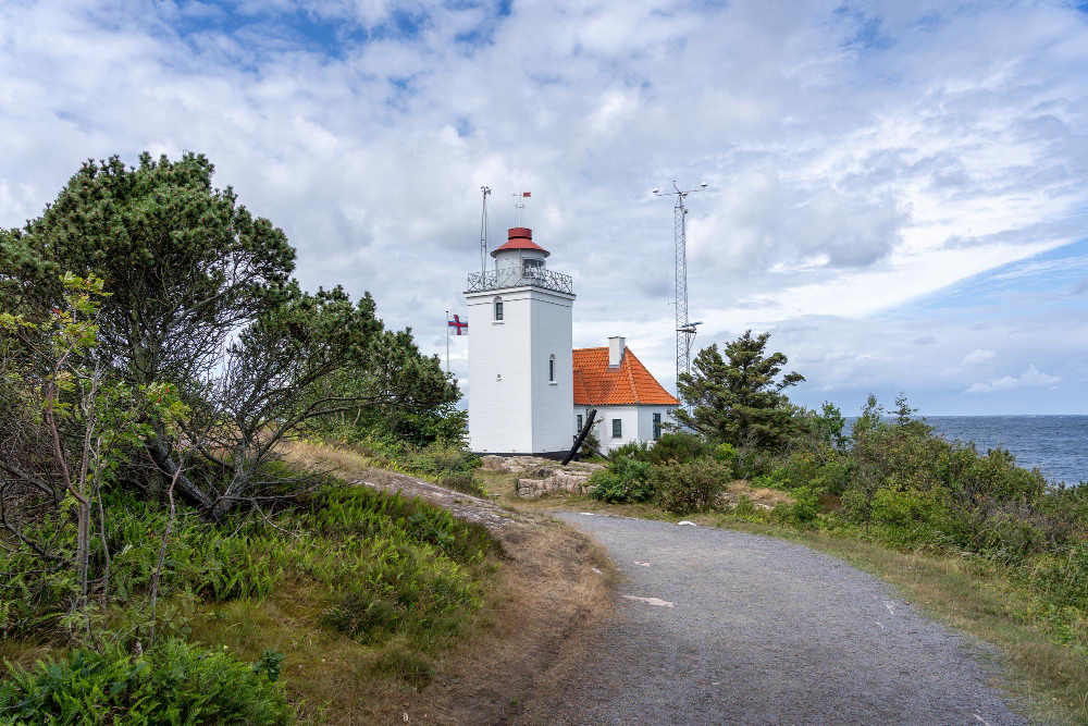 157808 The Mysterious Guardian: How Bornholm’s Troll Krølle-Bølle Protects the Island