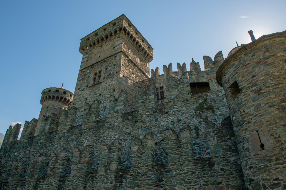 2898 The Legend of the “Barbuta” and Castello di Fénis: Between History and Myth