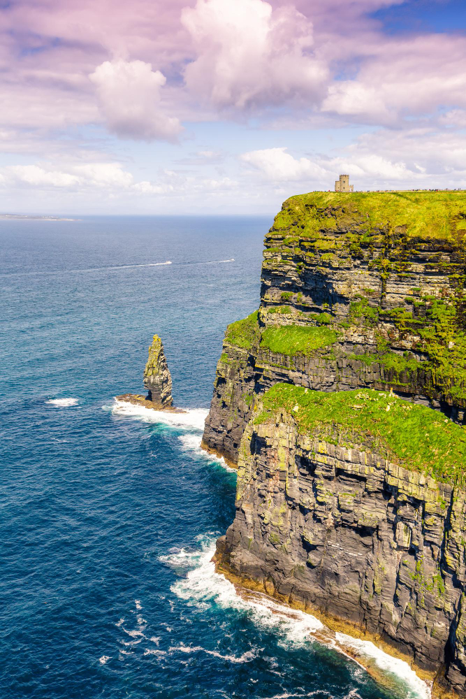 4950 The Mysterious Cliffs of Moher: Between Fairy Tales and Natural Wonders