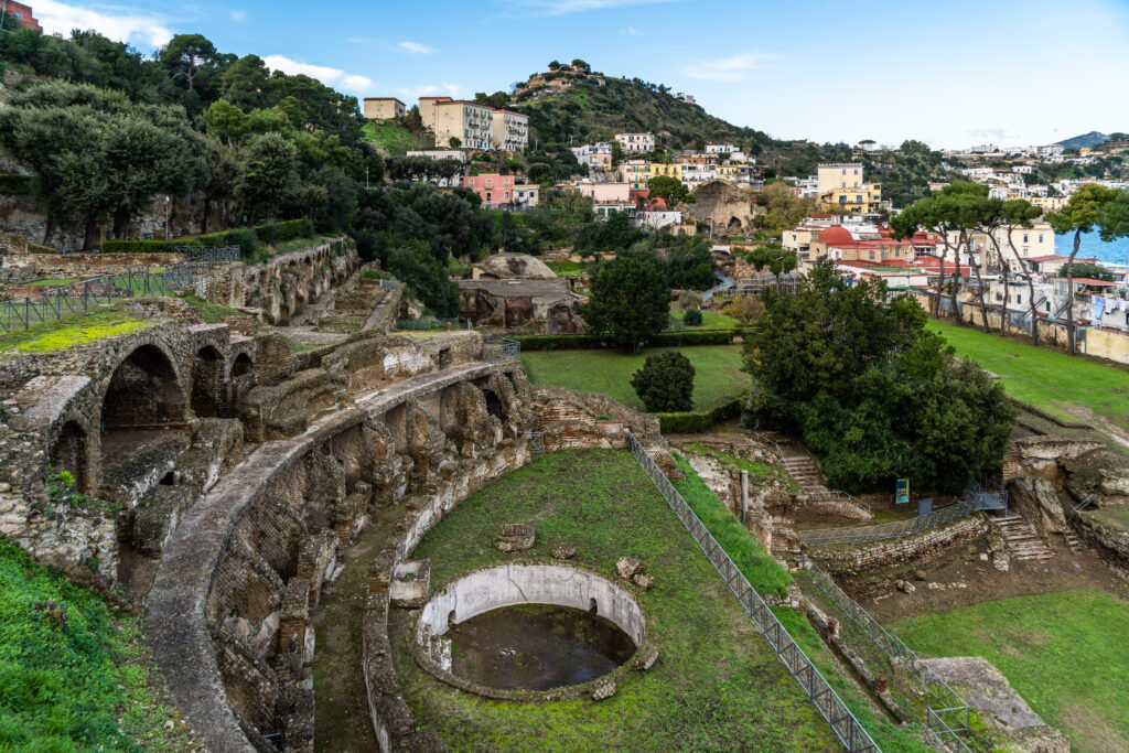 view-baiae-archaeological-site-near-naples-italy-1024x683 The myth of the sunken city: The secret of Baiae, the luxurious metropolis of the Romans