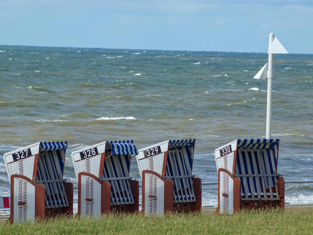103661 The Golden Secret of Norderney: The Mysterious Legend of the Sunken Ship