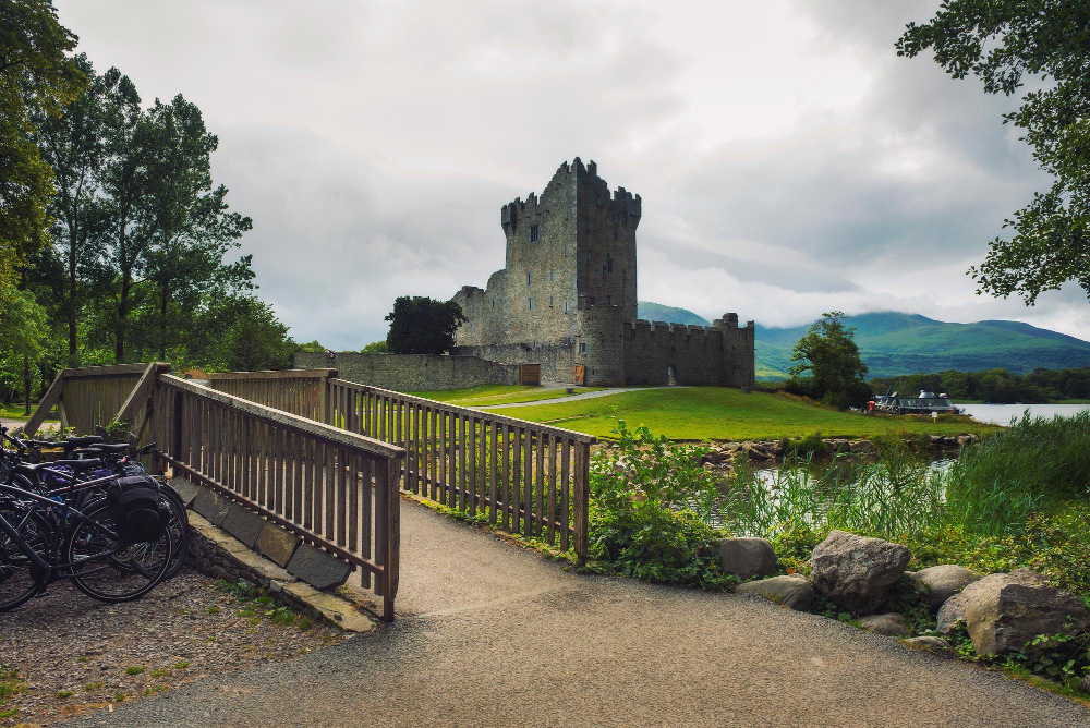 1097 Ross Castle: The Mystical Legend of Chief O’Donoghue Mór and His Eternal Ride Across Lough Leane