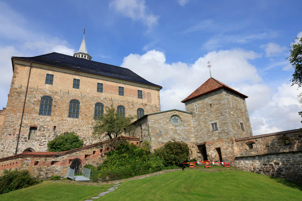 1136 Akershus Fortress: The “Bloody Tower” and the Gruesome Legend of Knut Alvsson