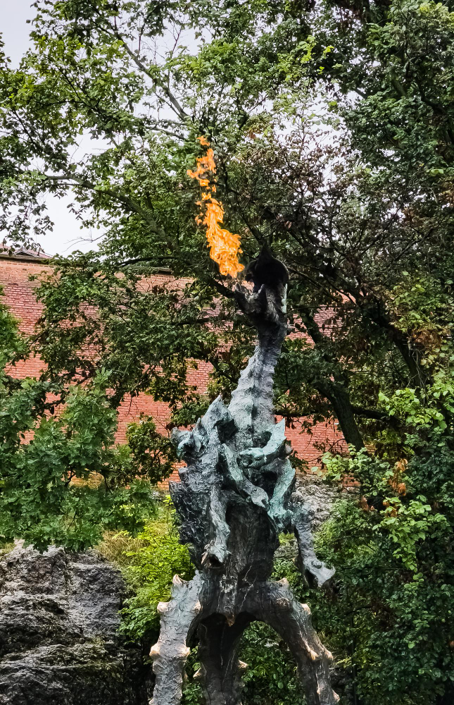 11622 The Dark Legend of the Wawel Dragon: A Terror in Kraków