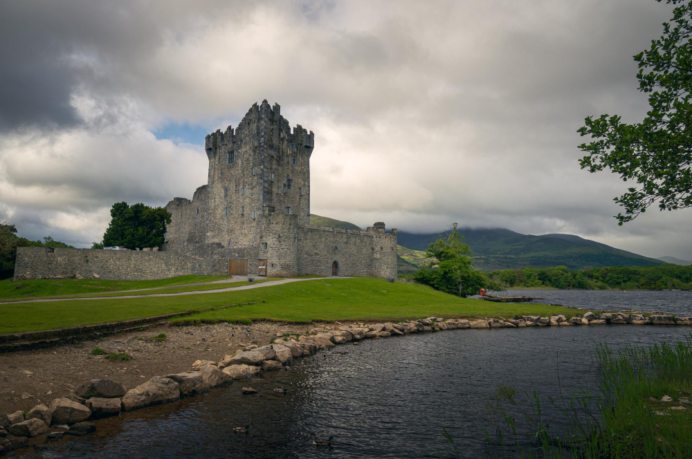 1326 Ross Castle: The Mystical Legend of Chief O’Donoghue Mór and His Eternal Ride Across Lough Leane