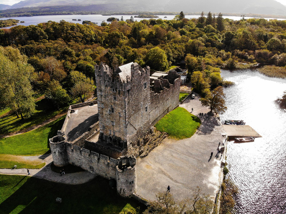 136117 Ross Castle: The Mystical Legend of Chief O’Donoghue Mór and His Eternal Ride Across Lough Leane