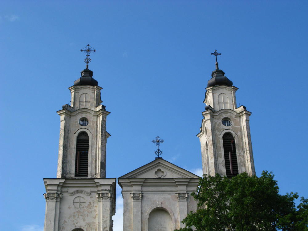 15415 The Virgin of Kaunas: How a Woman Became the Savior of a City