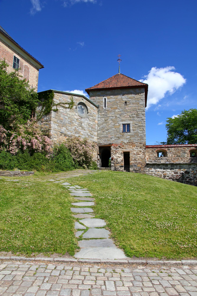 17289 Akershus Fortress: The “Bloody Tower” and the Gruesome Legend of Knut Alvsson