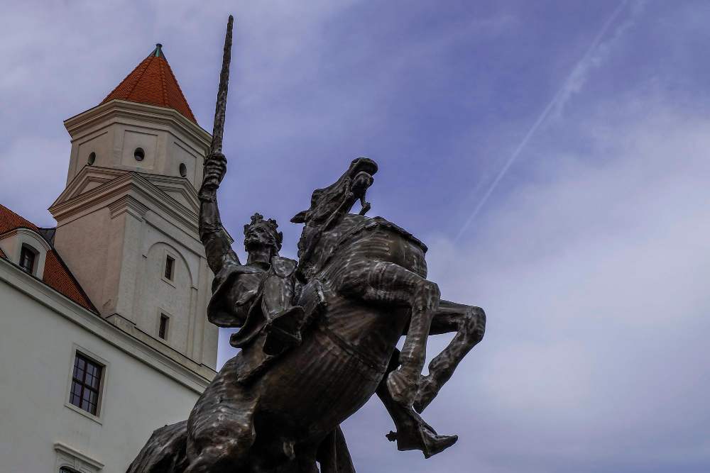 2175 The Golden Horse of Bratislava – A Legend from Times Long Past
