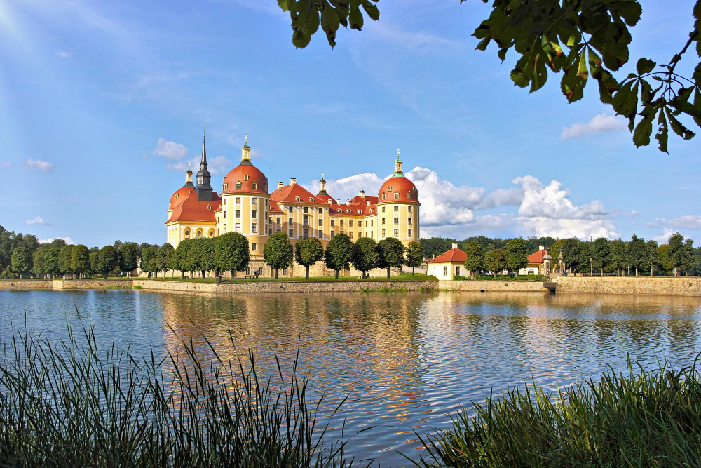 23 The Mysterious Treasure of the Saxons: The Hidden Silver of Moritzburg Castle