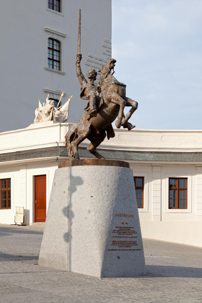 3017 The Golden Horse of Bratislava – A Legend from Times Long Past