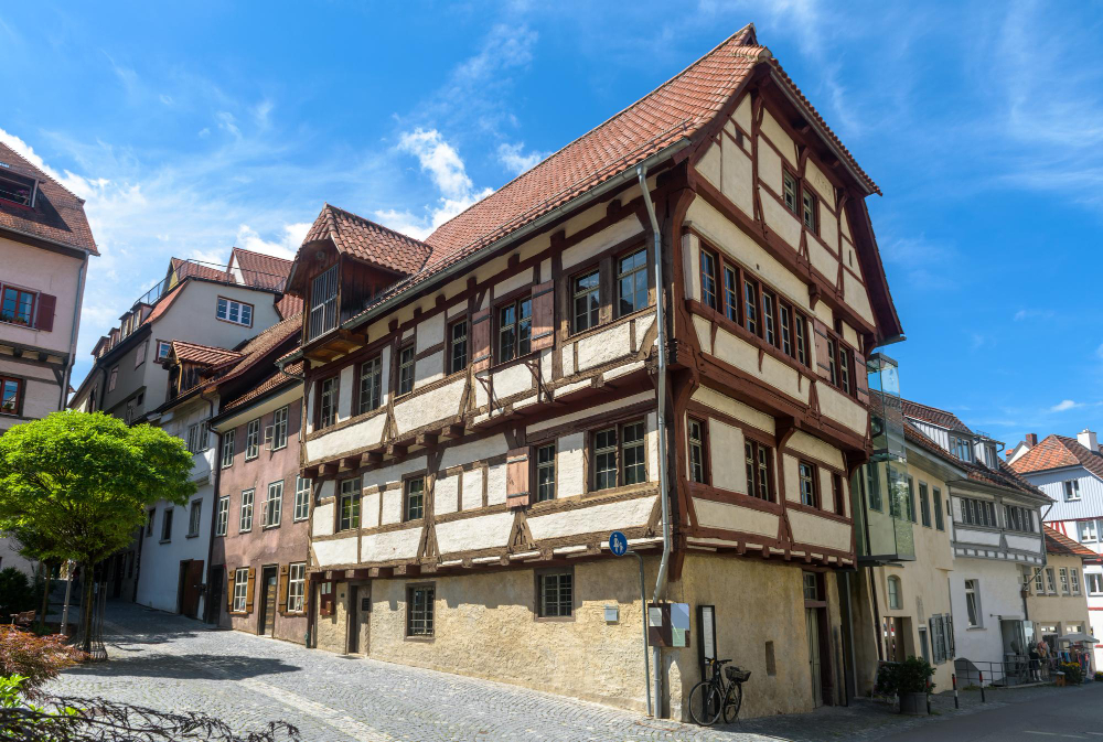 3157 The Secret of the Mehlsack – The Legend Behind Ravensburg’s White Tower