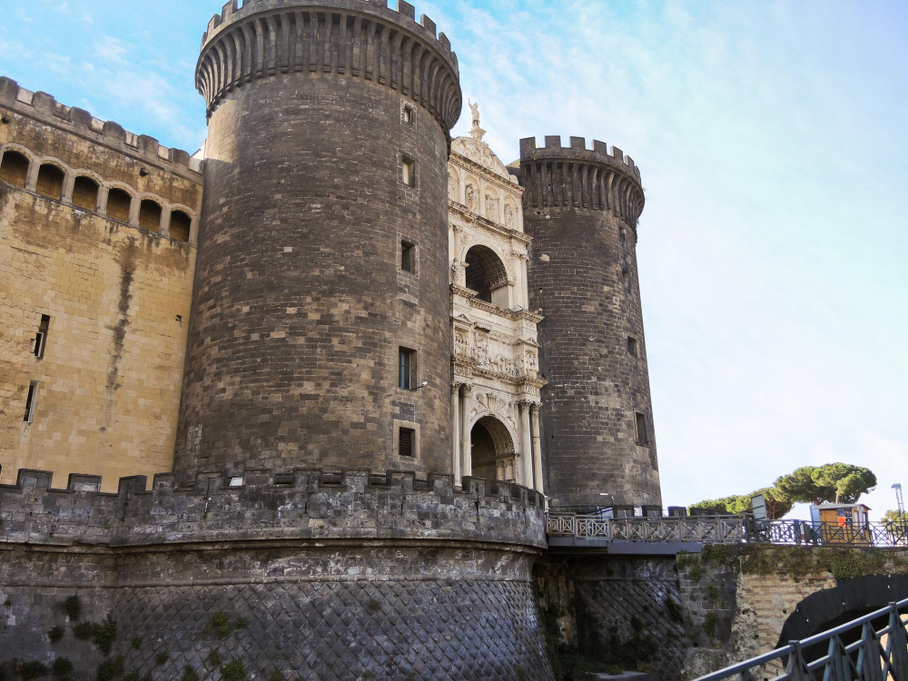 32111 Intrigue, Betrayal, and Legends: The Dark History of Castel Nuovo
