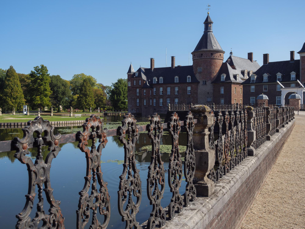 32649 Mysterious Fog and Whispering Voices: The Legend of Anholt Castle and Its Fairies