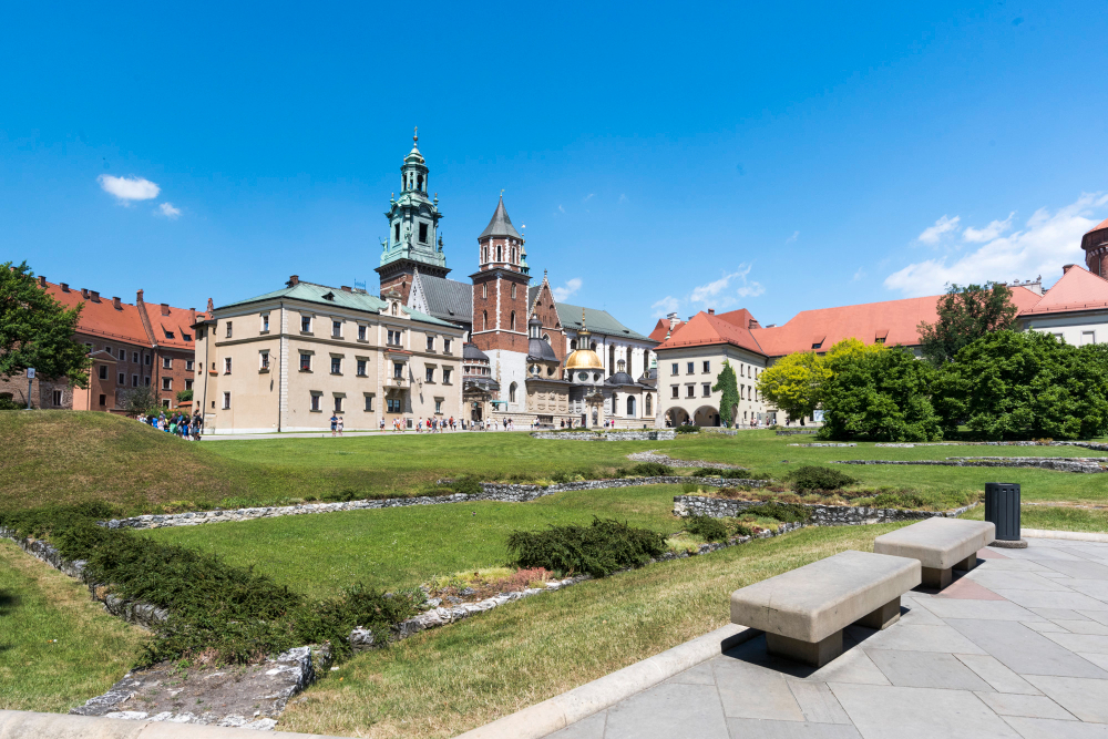 327 The Dark Legend of the Wawel Dragon: A Terror in Kraków