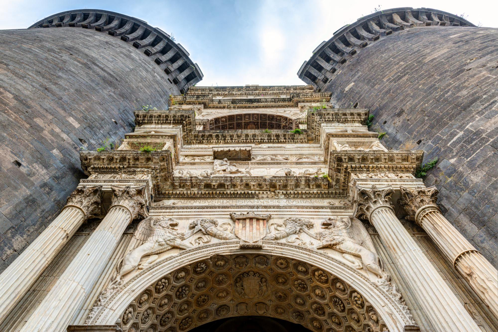 3591 Intrigue, Betrayal, and Legends: The Dark History of Castel Nuovo