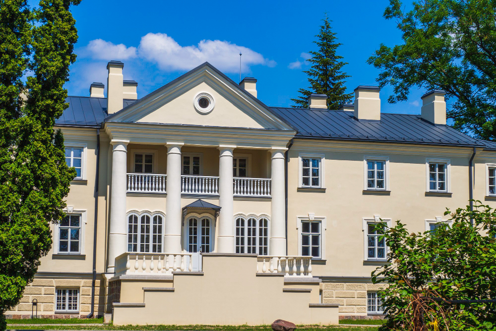 395 The Virgin of Kaunas: How a Woman Became the Savior of a City