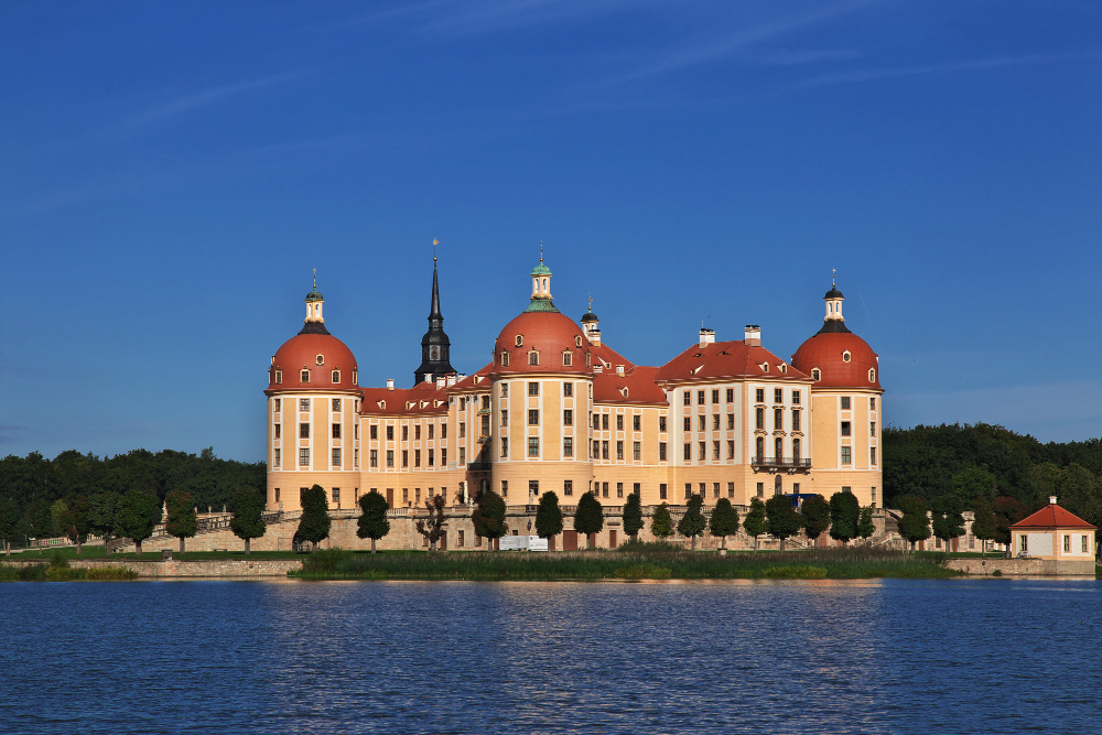 44-1 The Mysterious Treasure of the Saxons: The Hidden Silver of Moritzburg Castle