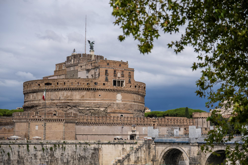 7446 Castel Sant’Angelo – A Symbol of Divine Protection and Centuries-Old Legends