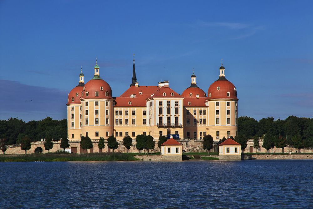 9616 The Mysterious Treasure of the Saxons: The Hidden Silver of Moritzburg Castle