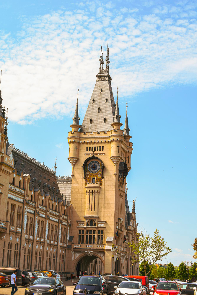 103-2 The Myth of the Clock Tower at the Palace of Culture in Iași: A Legend Full of Secrets