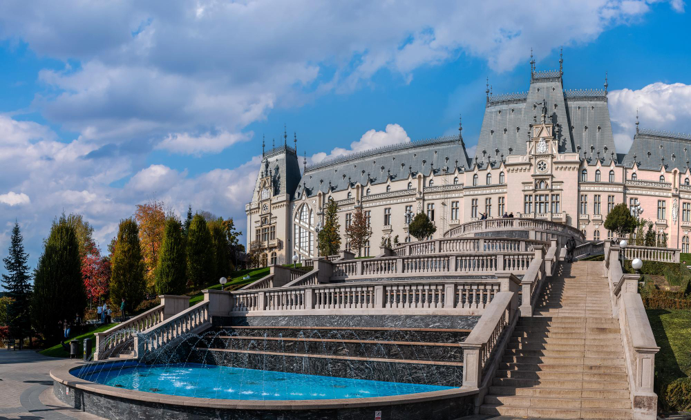 11105 The Myth of the Clock Tower at the Palace of Culture in Iași: A Legend Full of Secrets