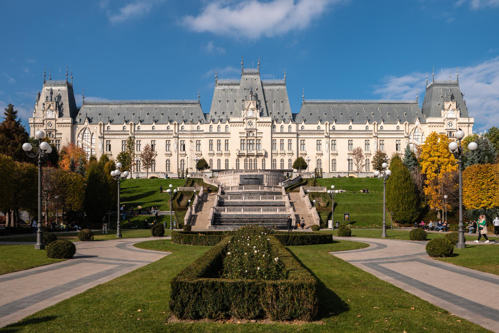 11146 The Myth of the Clock Tower at the Palace of Culture in Iași: A Legend Full of Secrets