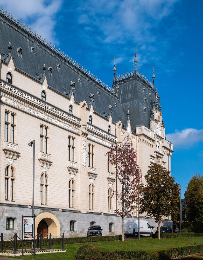 11157 The Myth of the Clock Tower at the Palace of Culture in Iași: A Legend Full of Secrets