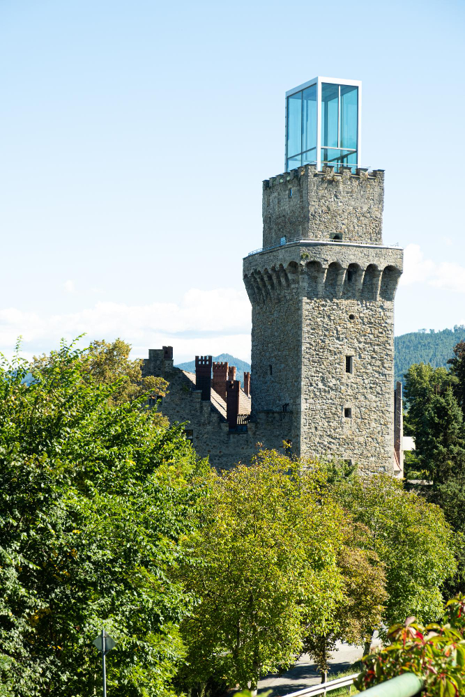 11992-1 A castle with a dark past – The myth surrounding Baron Rothschild and the dungeon of Waidhofen