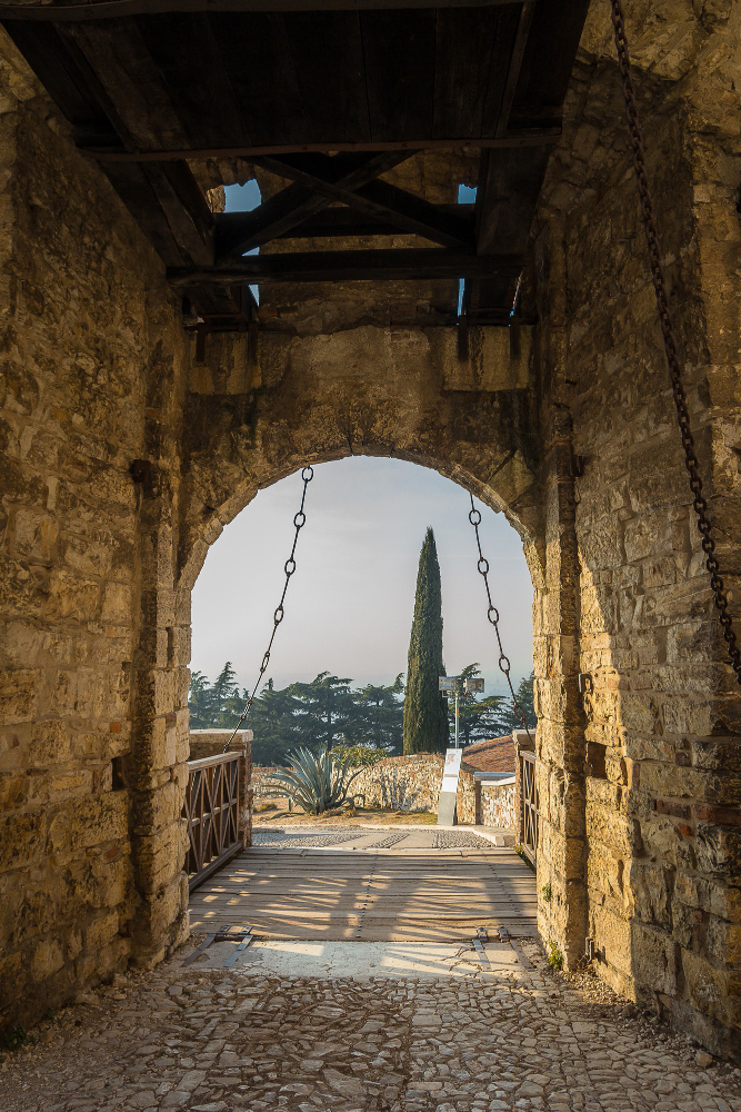 152 The “Falcone d’Italia”: The Turbulent History of the Castello di Brescia and Its Role in the Struggle for Freedom