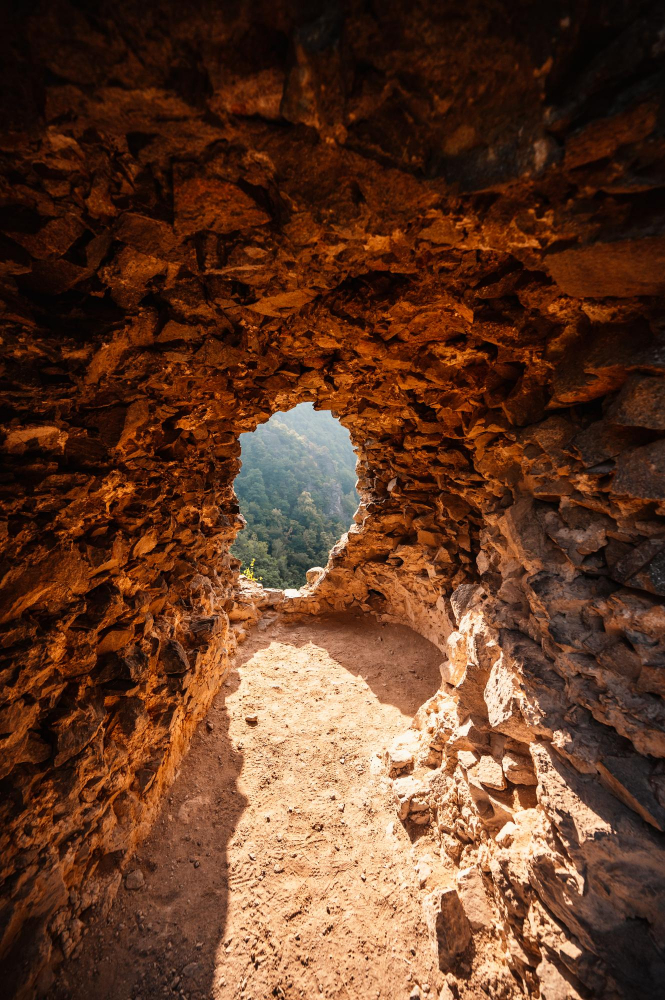 16267 The Tragic Cliffs of Strečno – A Curse of Rivalry and Death