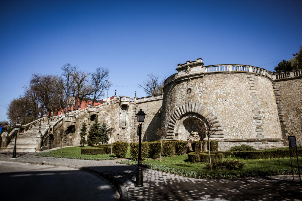 23633 The Myth of the Clock Tower at the Palace of Culture in Iași: A Legend Full of Secrets