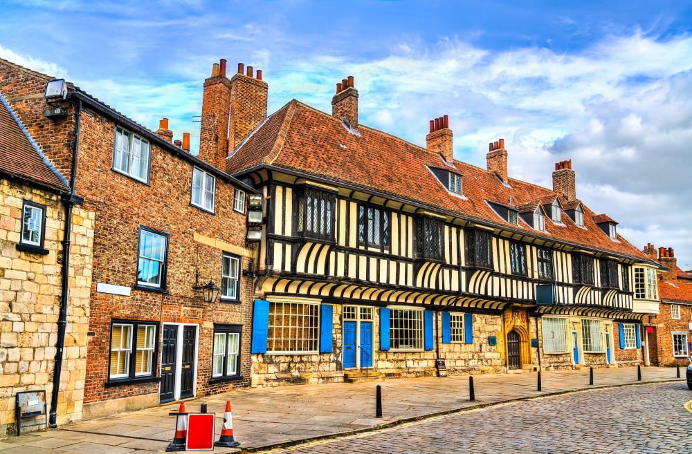 4085 The Marching Ghosts of York: The Mystery of the Roman Legionaries at the Treasurer’s House