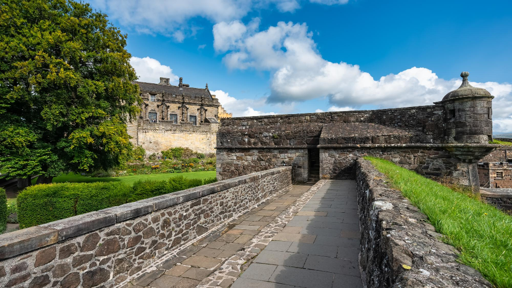 5362 King Arthur and Stirling Castle: Where Legend Meets Reality