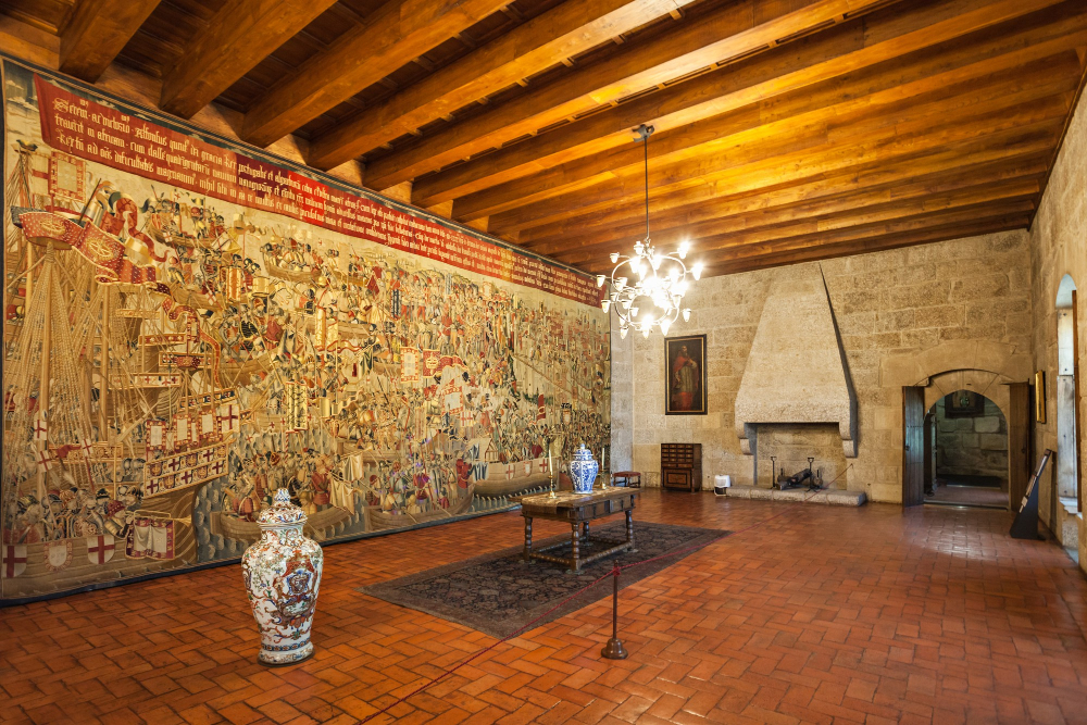 5995 A Life in the Shadow of Faith – The ‘Holy Duchess’ and the Palace of the Dukes of Bragança