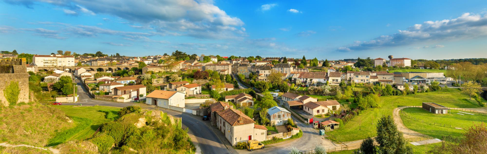6583 The Mystery of Château de Bressuire: Legends, History and a Hidden Treasure