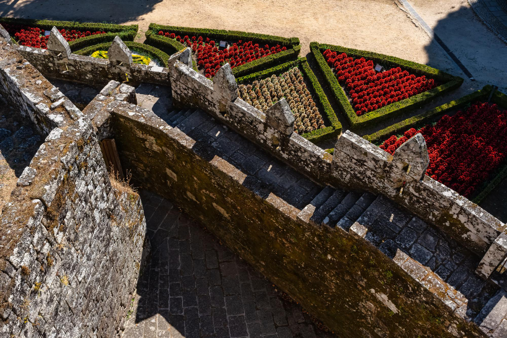 6818 The Castillo de Sotomayor and the “Red Countess”: A Legacy of Feminism, Activism, and Tragedy